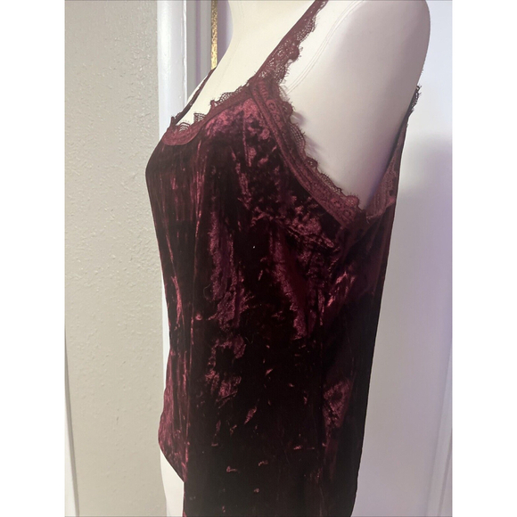 Large NWT Women’s Red Velvet Lacy Camisole Tank Top By Paparazzi - Picture 3 of 9